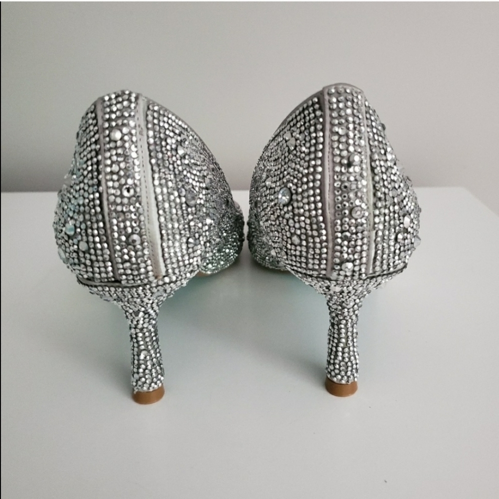 Betsey Johnson Jora heels NIB - Picture 3 of 7